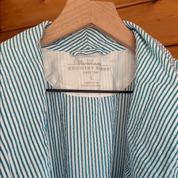 Classic seersucker lightweight Robe - Picture 2 of 3